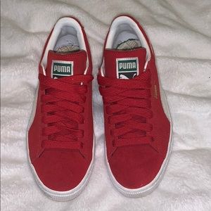 Puma Sneakers
